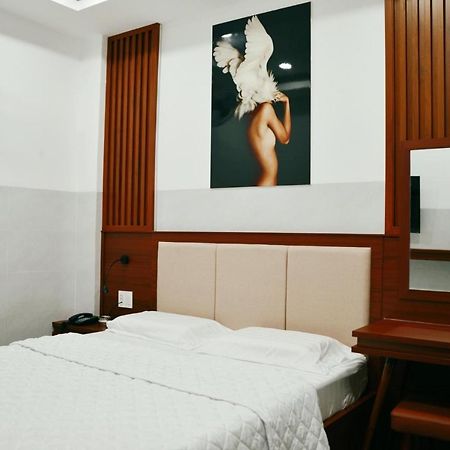 Tulip Hotel Ho Chi Minh-stad Buitenkant foto